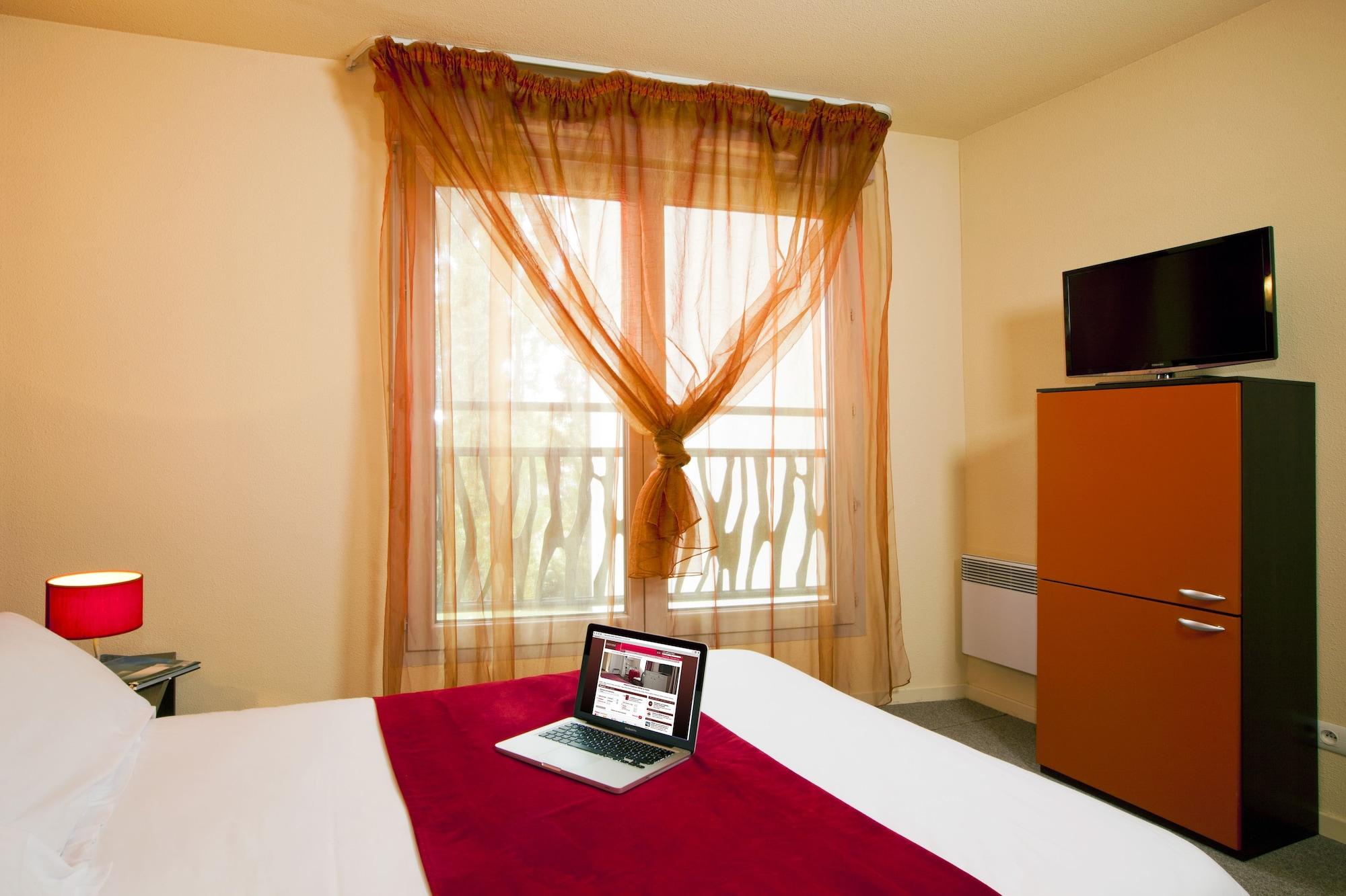 Cerise Valence Aparthotel Valence  Buitenkant foto