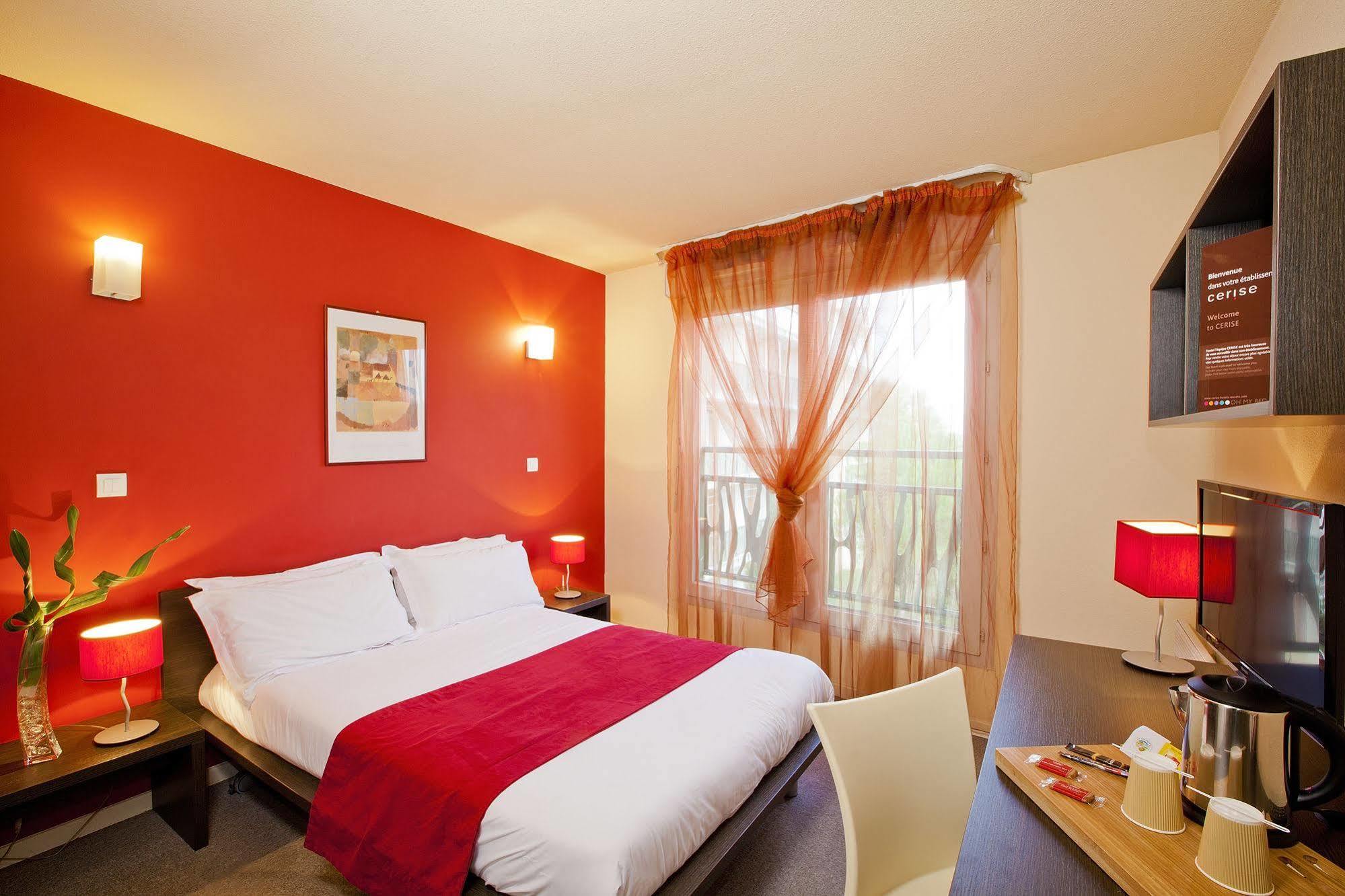 Cerise Valence Aparthotel Valence  Buitenkant foto