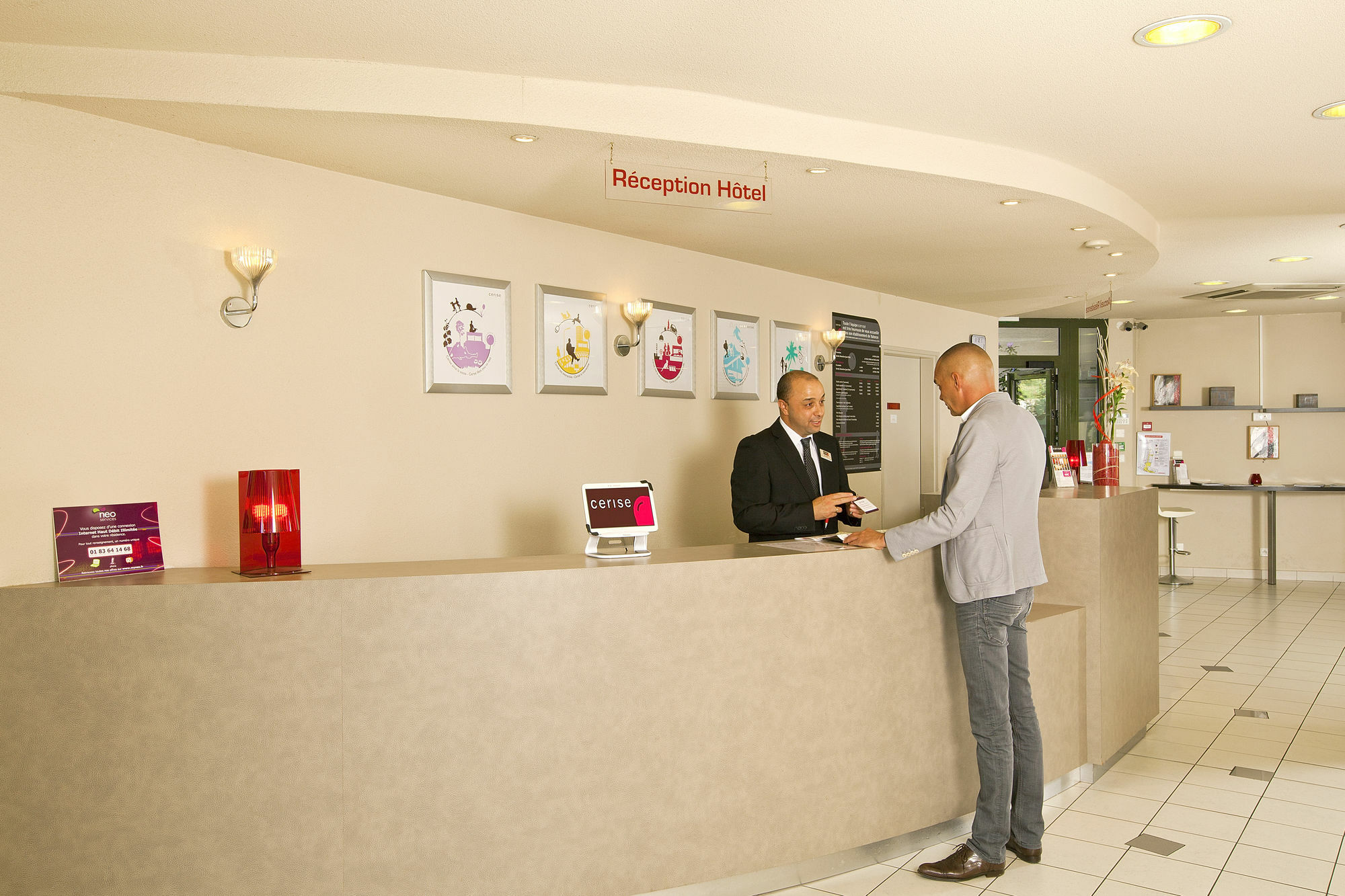 Cerise Valence Aparthotel Valence  Buitenkant foto